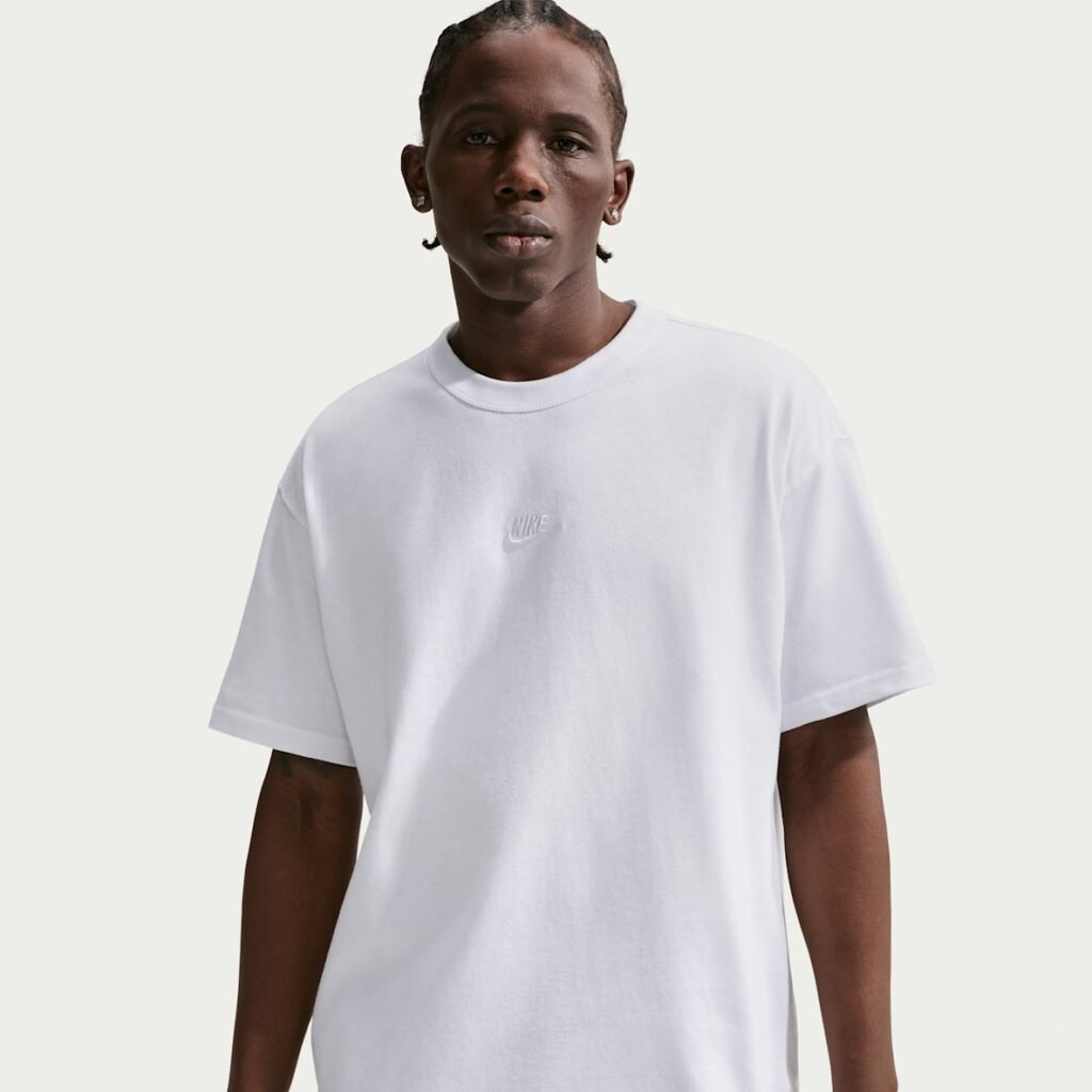 Nike Sportswear Premium Essentials
