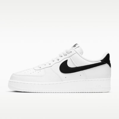 Nike Air Force 1 LE